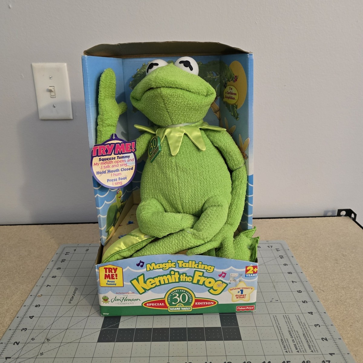 Tyco Magic Talking Kermit The Frog Sesame St 30th