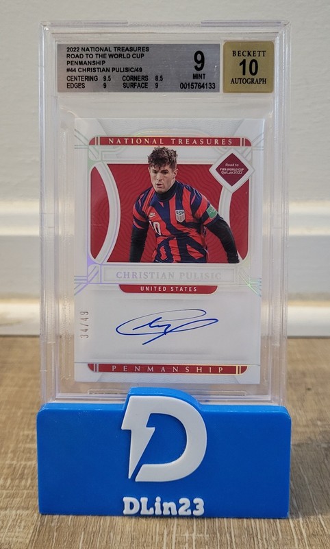 2022 NATIONAL TREASURES WORLD CUP CHRISTIAN PULISIC PENMANSHIP AUTO /49 BGS 9