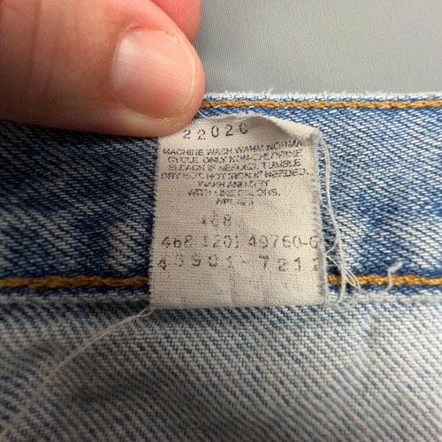Vintage Levis 901 Jeans 38x32 Relaxed Straight Leg Light Wash USA Y2K Distressed - Picture 10 of 10