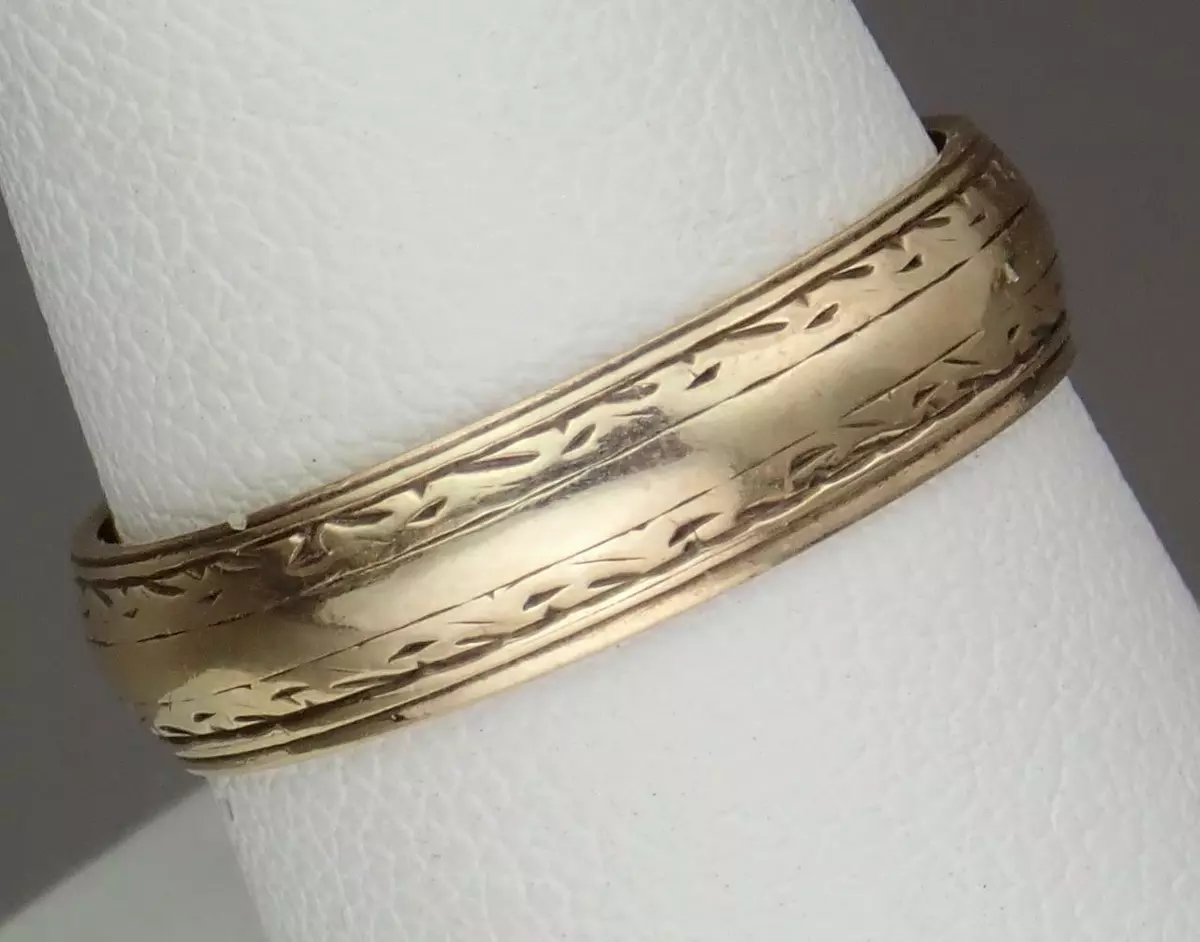 Superb Vintage Estate Mid Century 9K Gold Retro Etched 5mm Wedding Band Ring 8.5