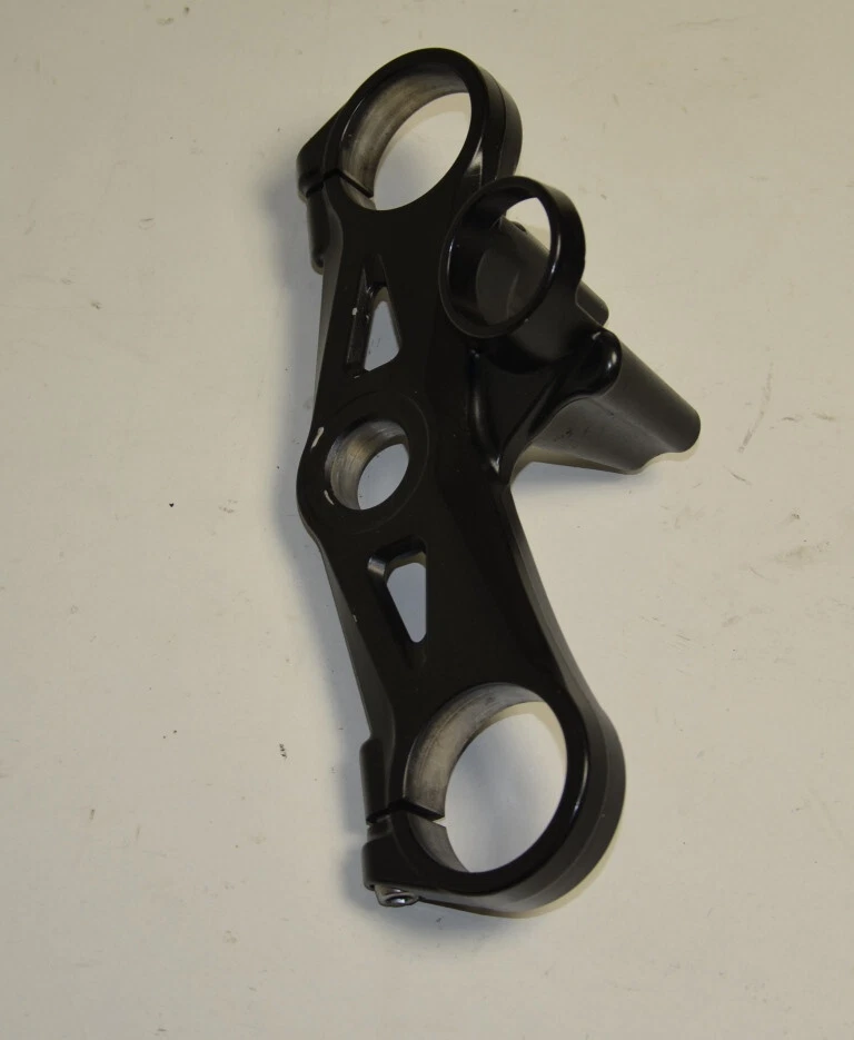 Puente horquilla superior Kawasaki Ninja ZX10R 2004-2005, abrazadera triple superior 440390005 Foto 3 de 4