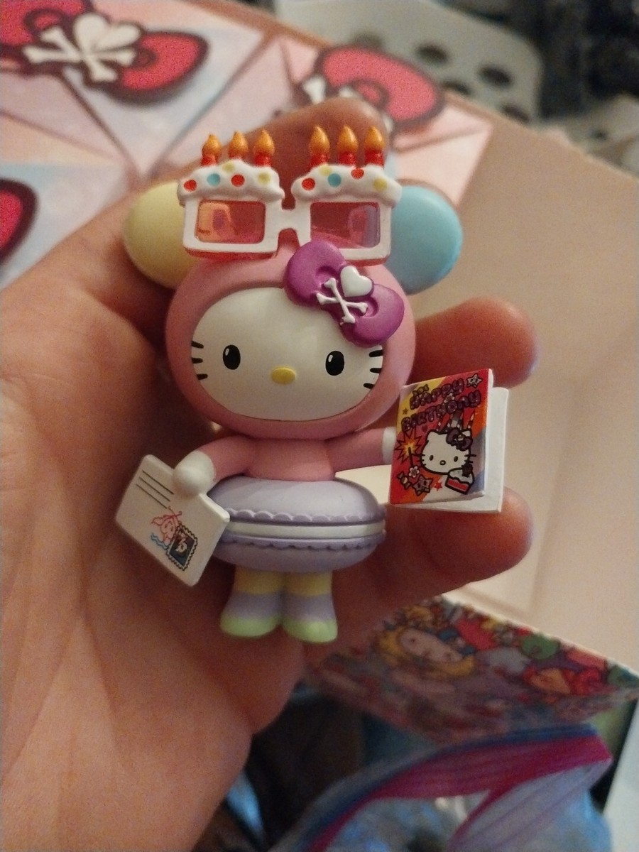 Tokidoki x Hello Kitty 50th Birthday mini figure - Macaron