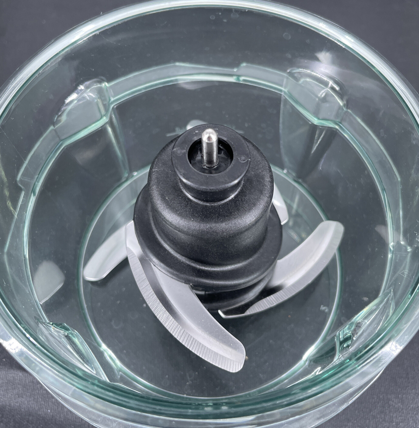 Ninja Professional 1500 food processor bowl and attachments