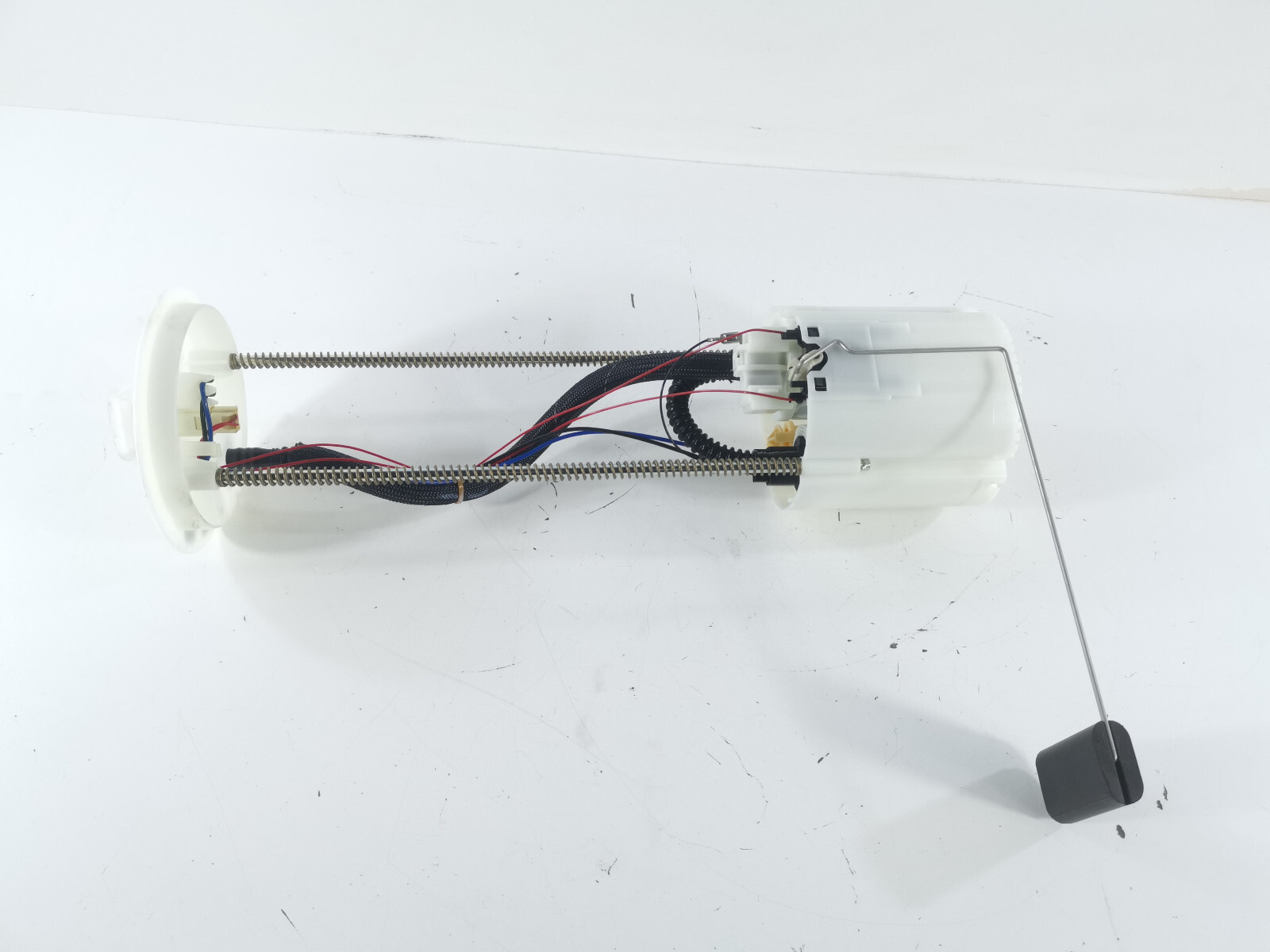 2009-2019 OEM Maserati GranTurismo M145 4.7L Engine Fuel Pump