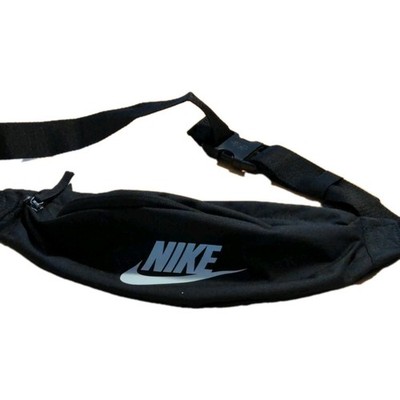 Nike Black Hiking Waist Pack Buckle & Zip Closure Polyester Adjustable Strap