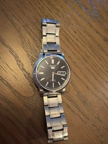 Vintage Seiko 5 Automatic Men’s Day Date Watch Needs Service