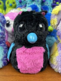 Lot of 31 Chattering Interactive Hatchimals -For a Wicked Office RTO Prank? READ