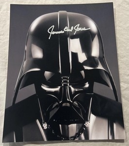 STAR WARS JAMES EARL JONES SIGNED 8X10 DARTH VADER PHOTO