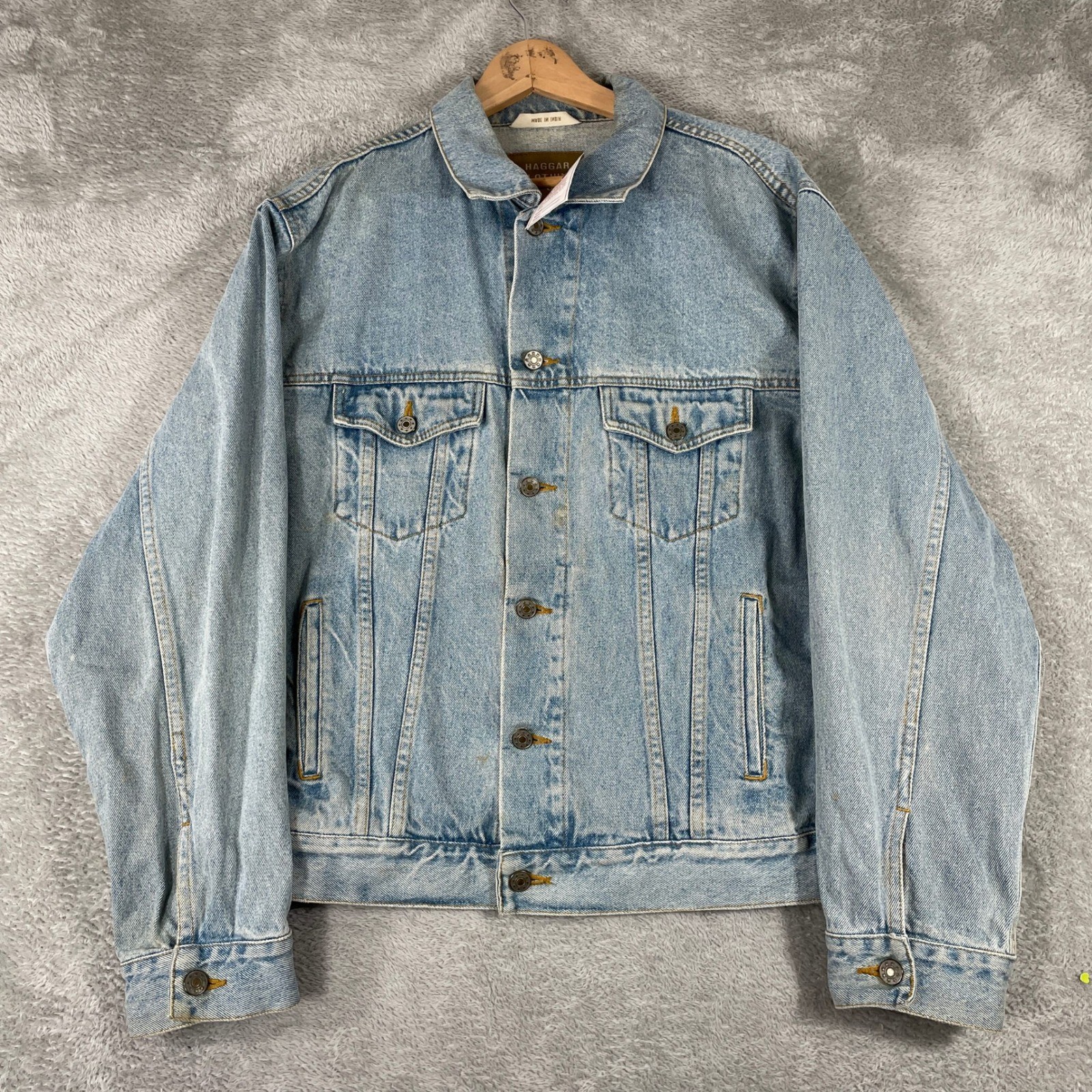 S Large Light Wash Trucker Classic Button Vintage