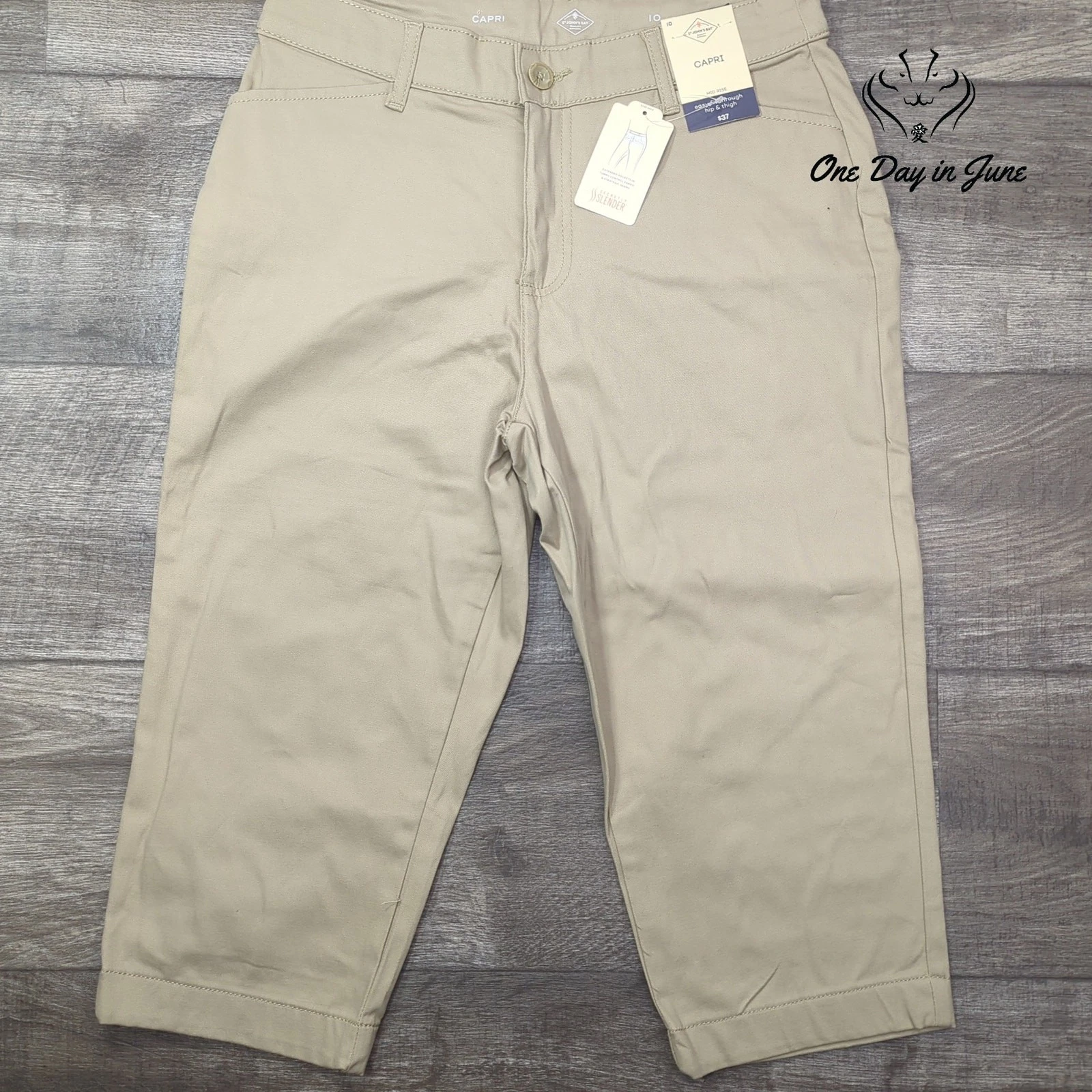 St. John's Bay Mid Rise Capri Pants Size 10