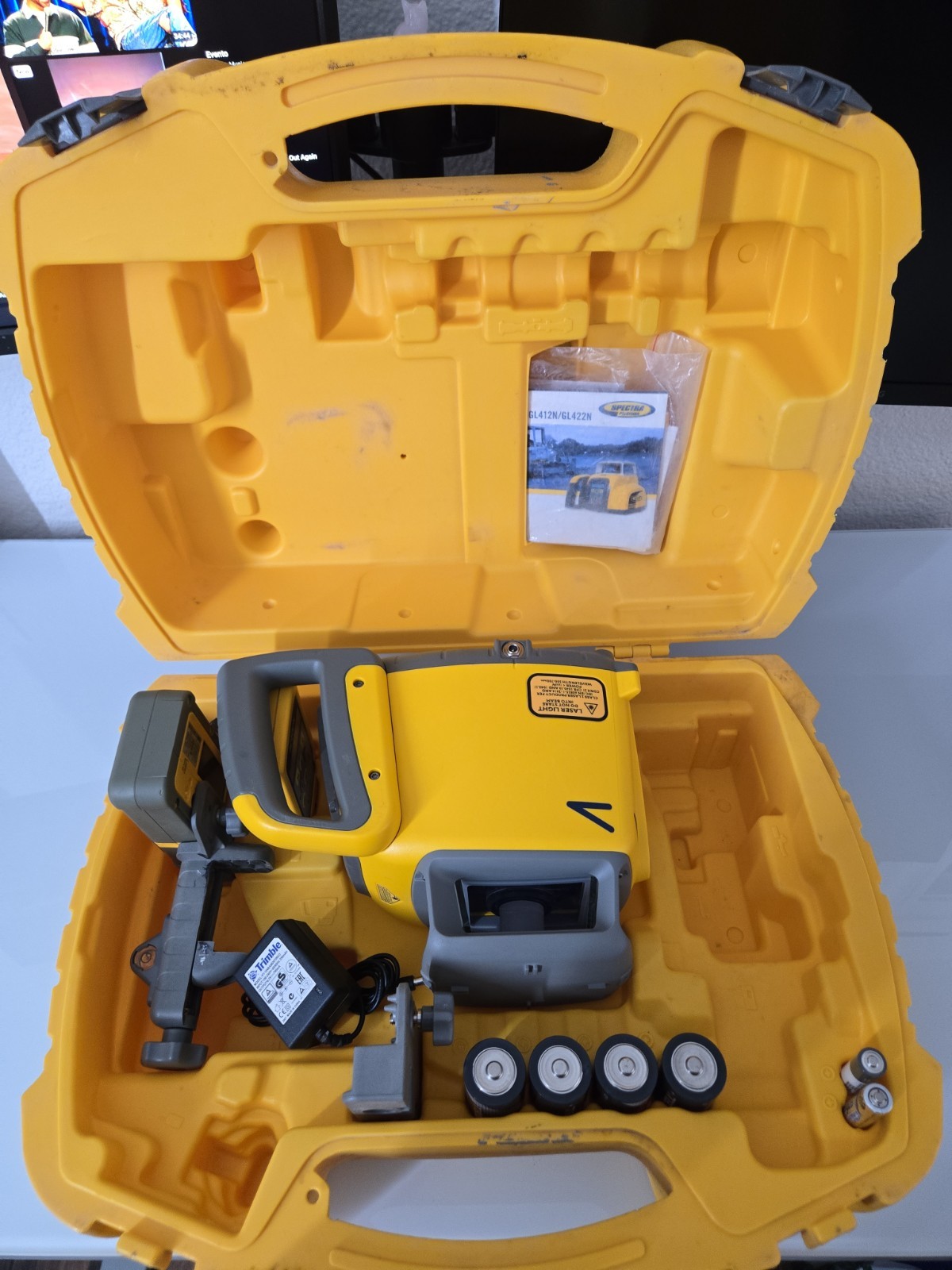 Spectra Precision Laser GL422N with HL760 Receiver, rc402N Remote & Case Used