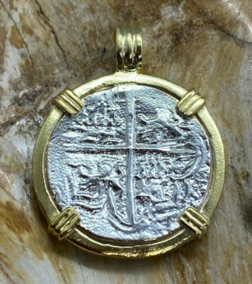 ATOCHA Münzanhänger 14K Gold Overlay Design Ära 1600-1700 versunkener Schatz