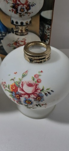Vintage Painted Flowers Satin White Glass Oil Kerosene Lamp 24cm H Made Taiwan - Picture 9 of 11