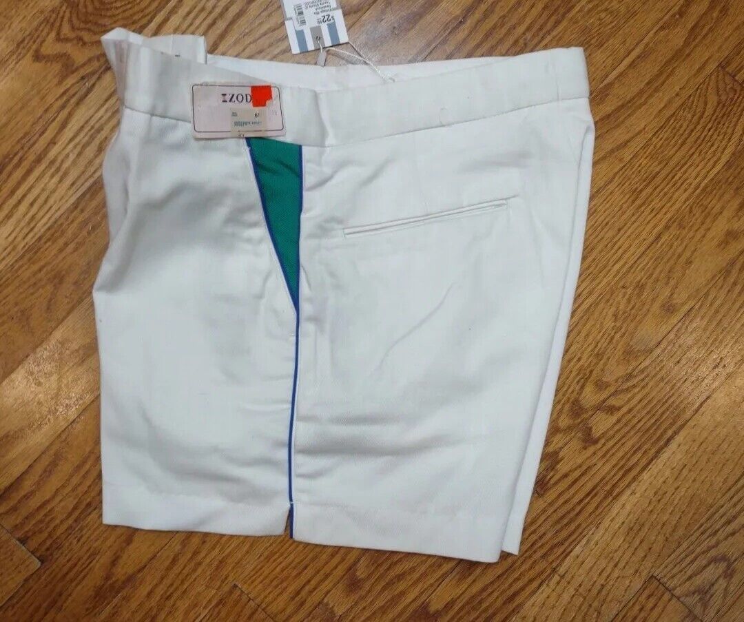 LACOSTE Tennis Shorts MENS Size 32 Country Club V… - image 3