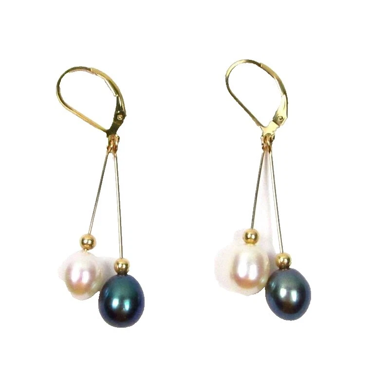 Модные серьги покрытые черным жемчугом желтое золото