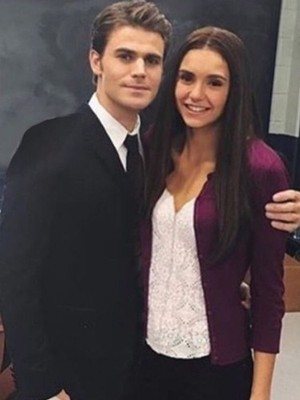 Aso Elena Gilbert, Vampire Diaries, Free People Intimately Top, GR.M