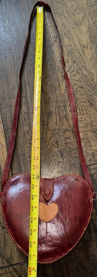 墨西哥红色皮革心形包 墨西哥制造 带可调肩带 — 第 3/4 张图片