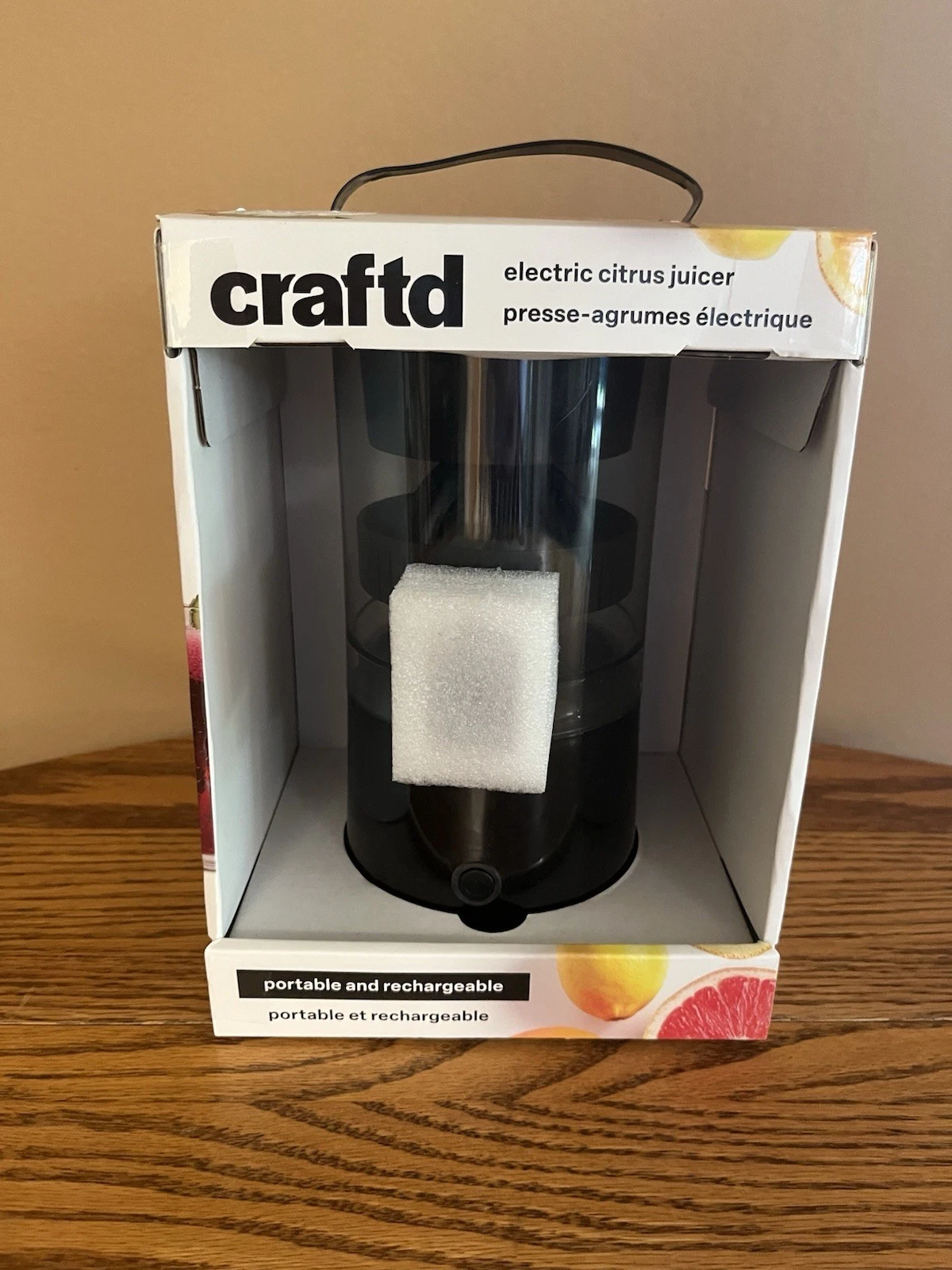 CRAFTD Portable Rechargeable Electric Citrus Juicer NEW IN BOX!!