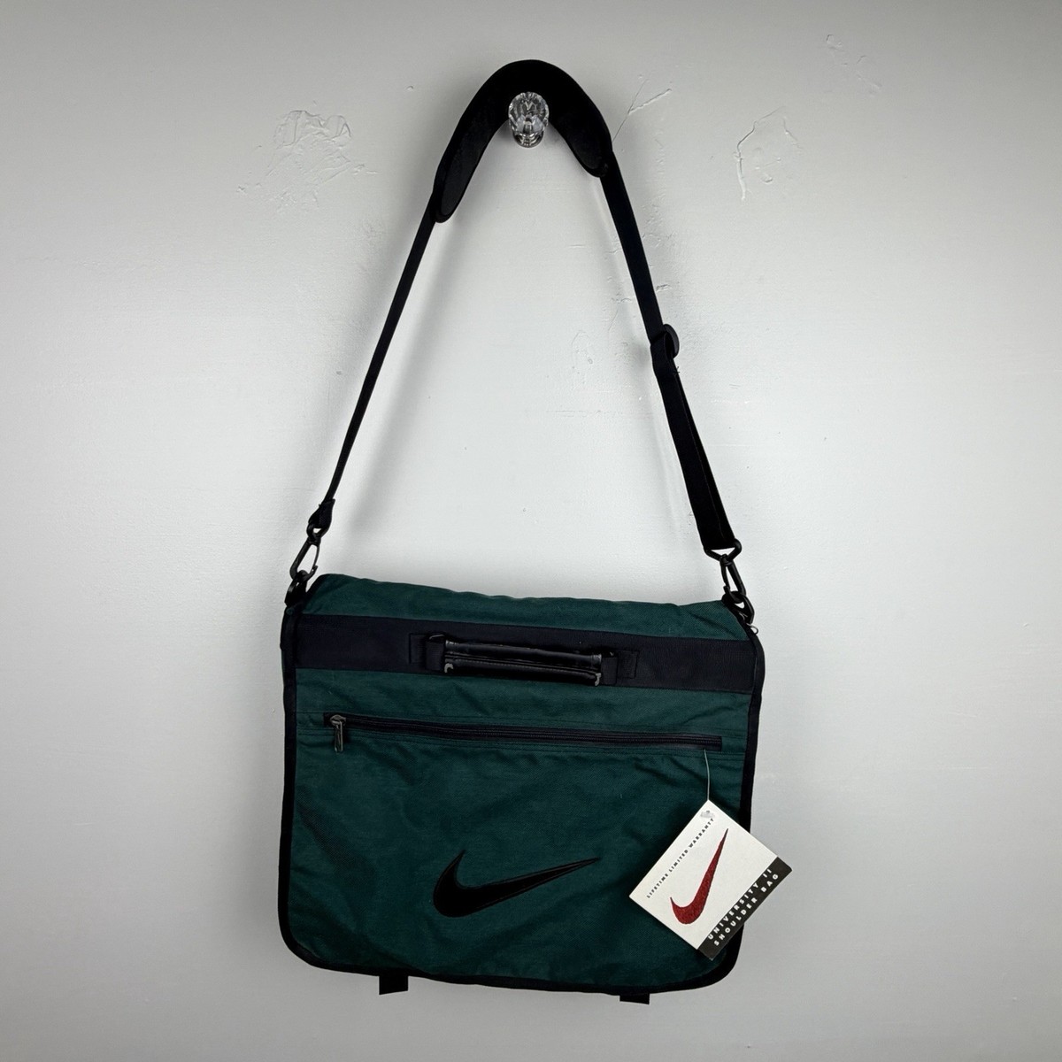 NWT Vintage Green Nike Messenger University II Shoulder Bag RN