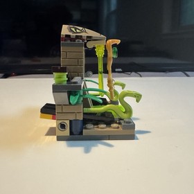 LEGO Ninjago Venomari Shrine Set 9440 With Manual No Minifigure No Box Used