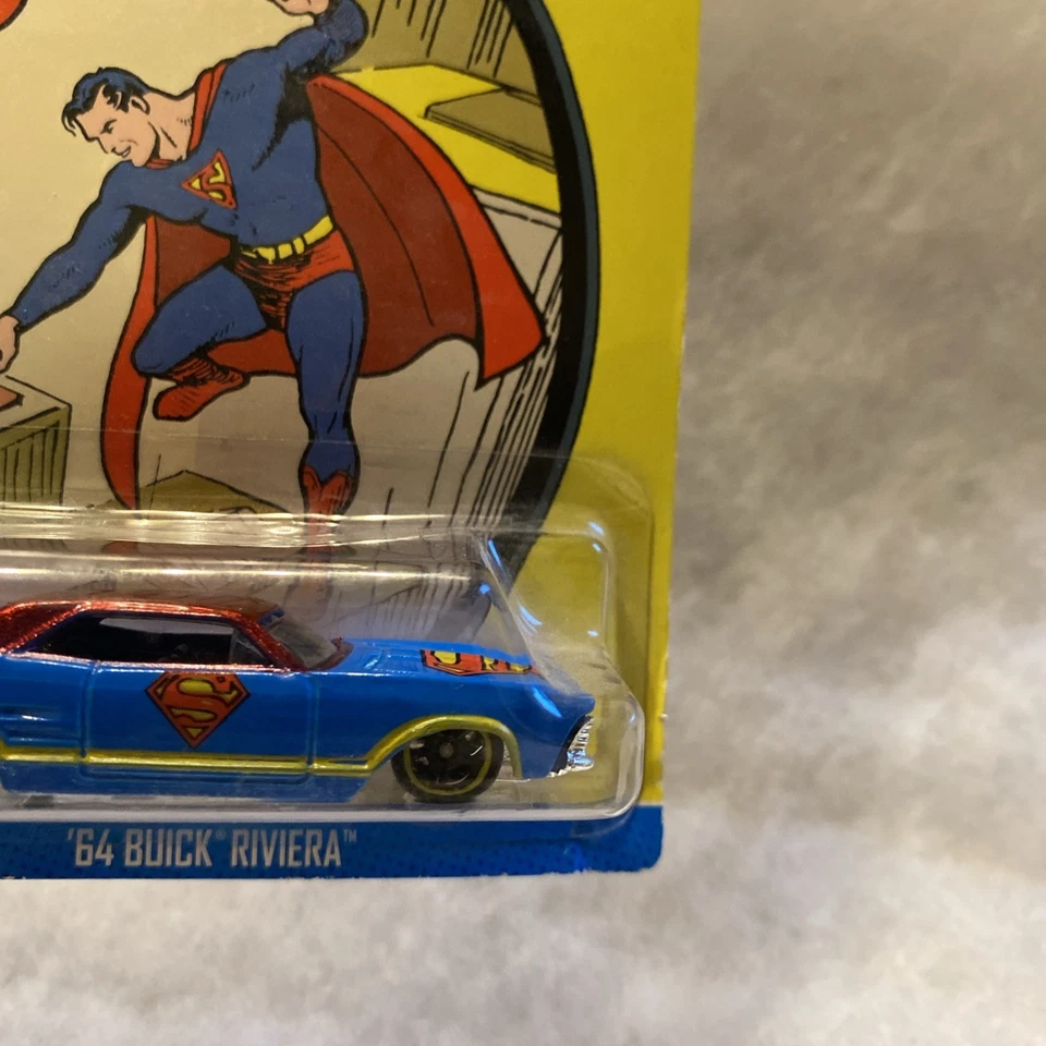 Hot Wheel 1/06 Superman 64 Buick Riviera - Image 4 of 4