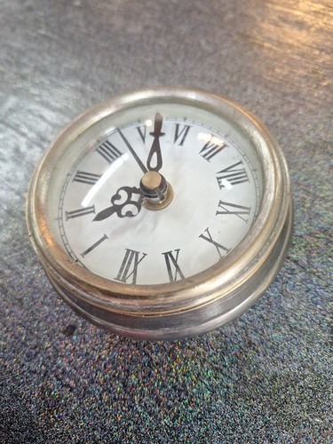 Vintage massive Messing runde Zeitmesser Uhr - Bild 6 von 11