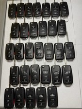 Lot Of 31 Oem Vw 3-button Flip Keys 5k0 837 202 Mixed Used Locked Lot Of 31 Oem Vw 3-button Flip Keys 5k0 837 202 Mixed Used Locked