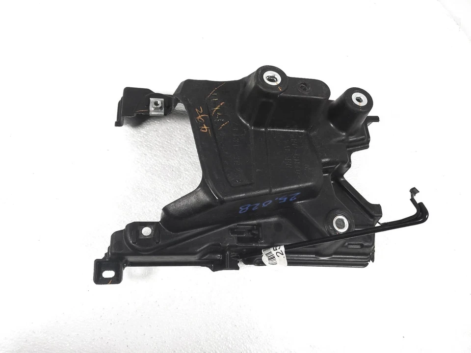 Bandeja de montagem de bateria 2022-2024 Lexus Is500 74431-30232 *rachada - Imagem 2 de 4