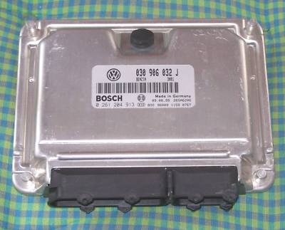 Steuergerät VW Polo 1.4  AUD 44KW/60PS 030906032J Motorsteuergerät 0261204913