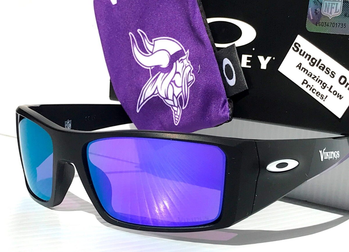 NFL Oakley HELIOSTAT Matte Black VIKINGS w PRIZM Violet Lens NFL Oakley HELIOSTAT Matte Black VIKINGS w PRIZM Violet Lens