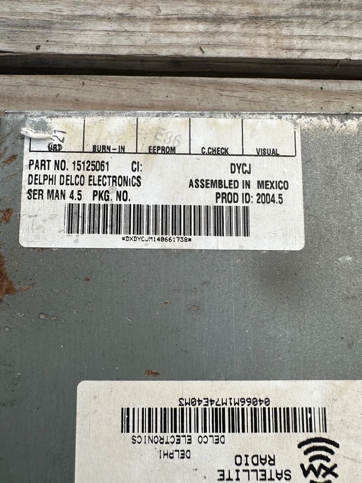 GMC Envoy 2004 equipo de audio radio receptor satélite 15125061 fabricante de equipos originales Foto 3 de 4