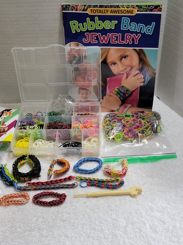 NEW RAINBOW STYLE LOOM LOT ASSORTED COLOR RUBBER BANDS AND CASE BRACELETS BOOK - Picture 3 of 8