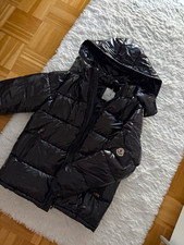 Moncler Steppjacke Daunen mit Kapuze Schwarz ...