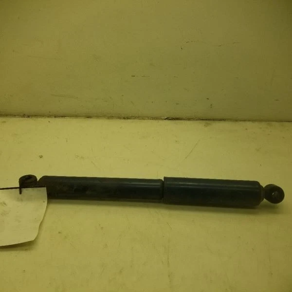 Toyota Pickup 1994 cabina extendida 2,4 L tracción trasera MT MT lado del pasajero amortiguador trasero Foto 3 de 4