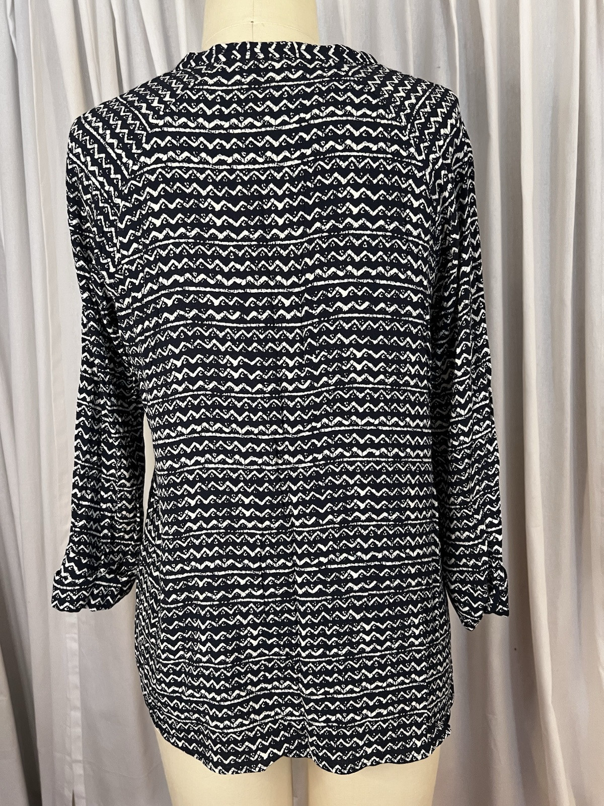 Massimo Dutti Navy White Pattern Placket Front Bl… - image 4