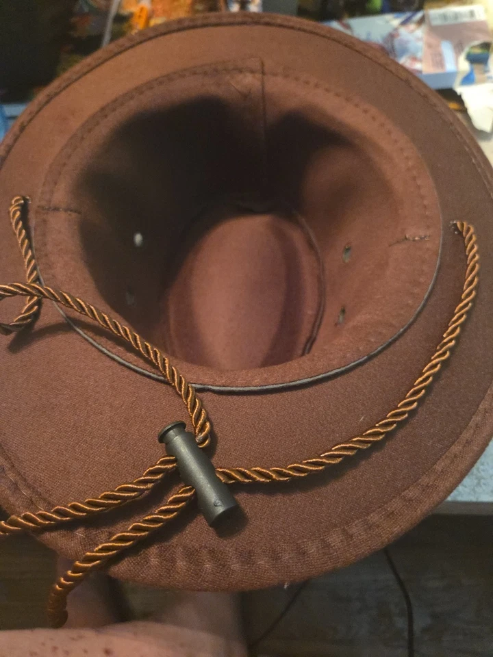 Sombrero de vaquero marrón para niño Foto 2 de 2