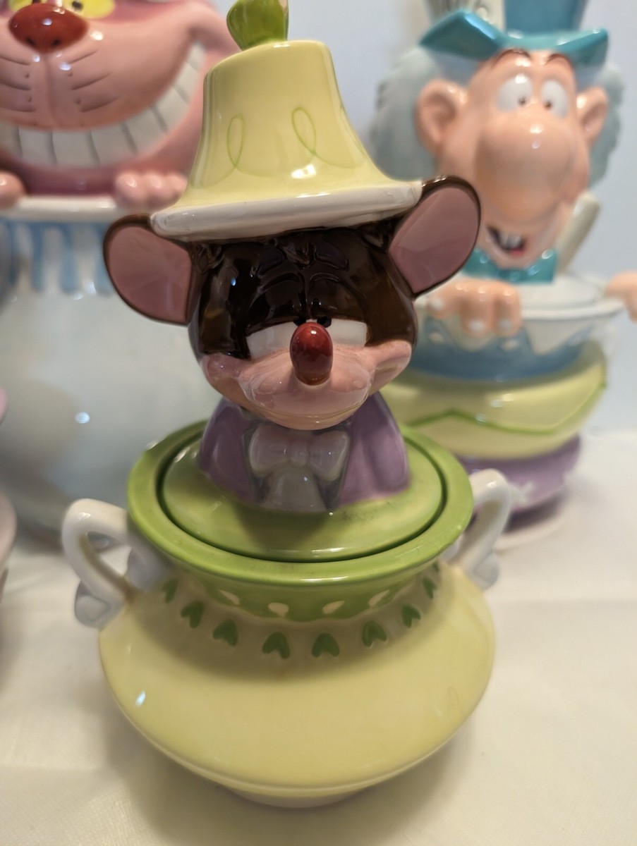 Disney Alice in Wonderland 8 piece Canister Set Read Description