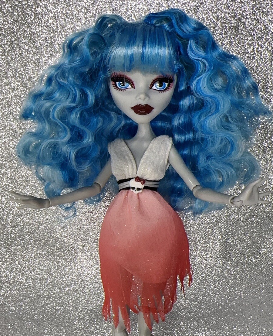 Monster High Dawn of the Dance Ghoulia Yelps Doll Restyled Wavy