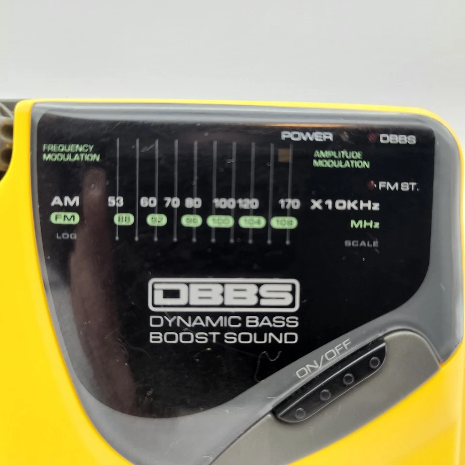 Reproductor de cinta de casete portátil Koss PP210Y de colección radio resistente al agua Foto 2 de 4