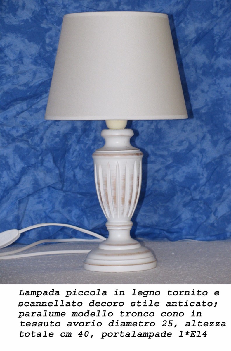 Lampada In Legno Tornito Scannellato Made In Italy - Piccola Con Paralume Avorio - Foto 9