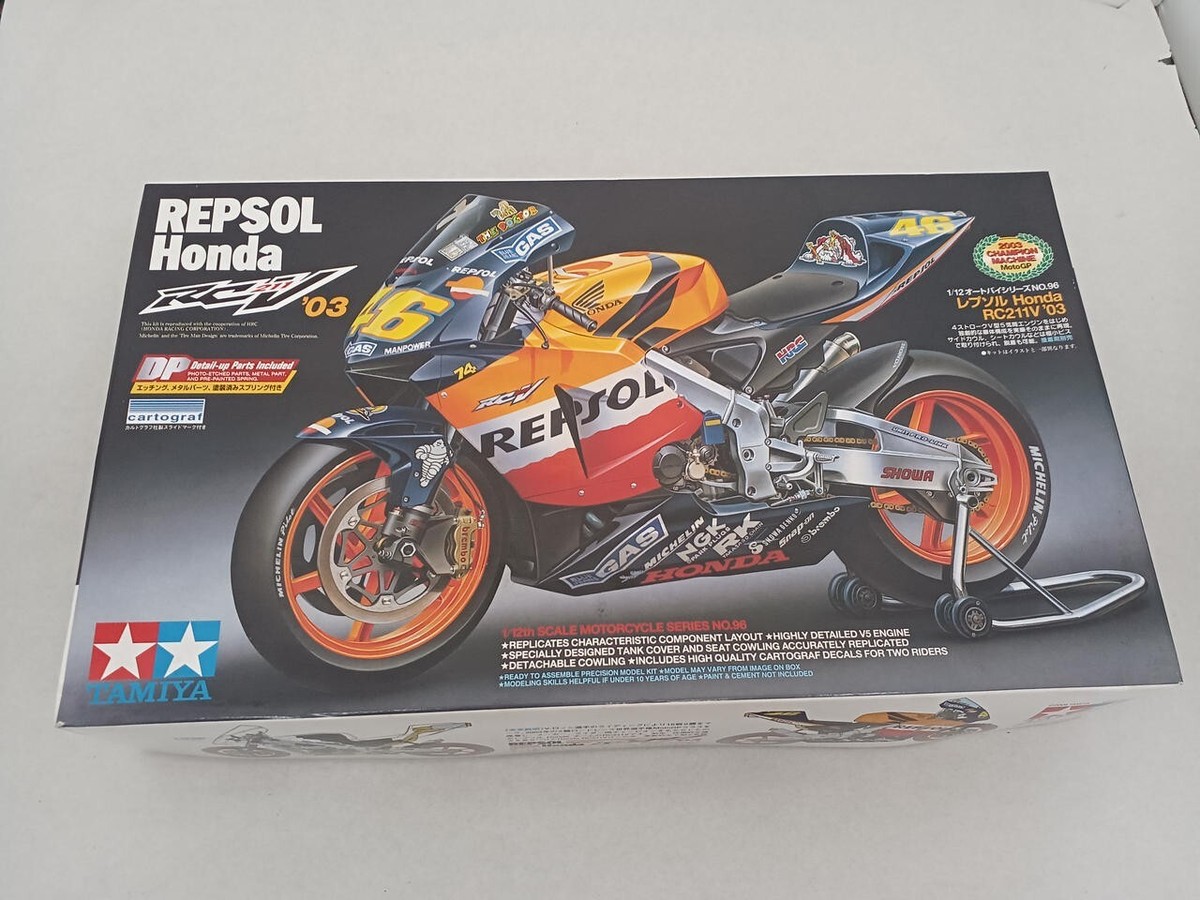 タミヤ　Honda RC211V '03 REPSOL Honda Repsol Rc211v MOTOGP 2003 Rossi Tamiya 14096 1/12 for