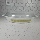 VINTAGE PYREX ROYAL FLOWER GREEN DIVIDED CASSEROLE DISH 1 1/2 QUART with LID