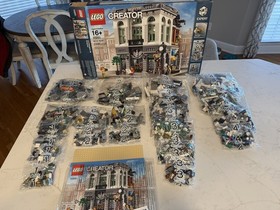 LEGO Creator Expert: Brick Bank (10251) sealed bags with box 