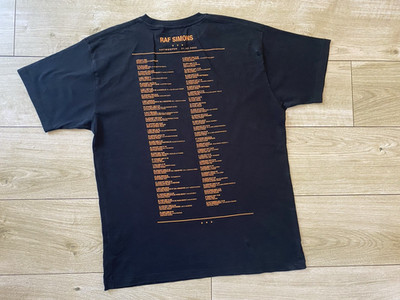 Schwarzes RAF SIMONS World Tour 2022 T-SHIRT (M)