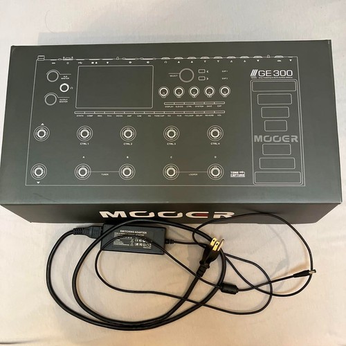 MOOER GE300 Pedale effetti chitarra processore multieffetto con scatola usato - Foto 2 di 7