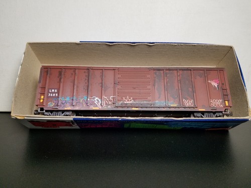 HO scale Custom Roundhouse LRS patched 50' Boxcar. Intermountain Wheels. - Picture 7 of 8