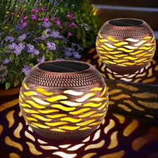Waterproof Solar Lanterns Outdoor 2-Pack - Retro Metal Hollow-Out Solar Table La