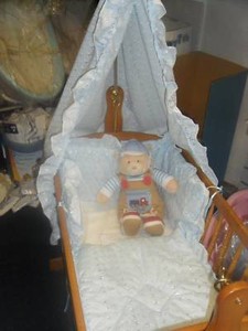 bedding for swinging crib