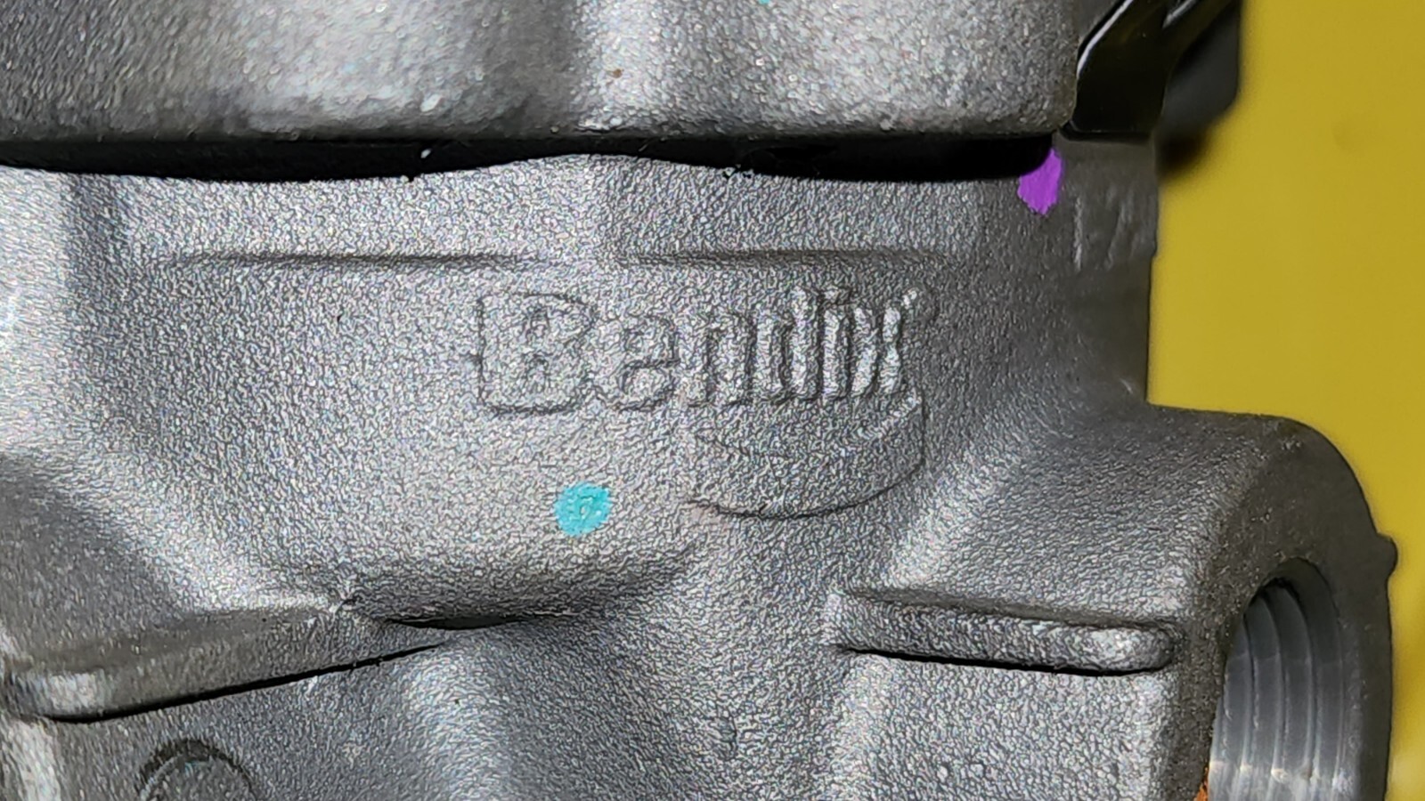 Mack 20990660 Bendix T2901816 Air Brake Valve for sale online | eBay