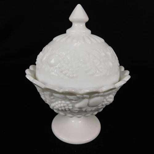 VTG Westmoreland White Milk Glass Covered Footed Pedestal Candy Dish Bowl Grapes